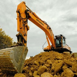 Hyundai Excavator 380
